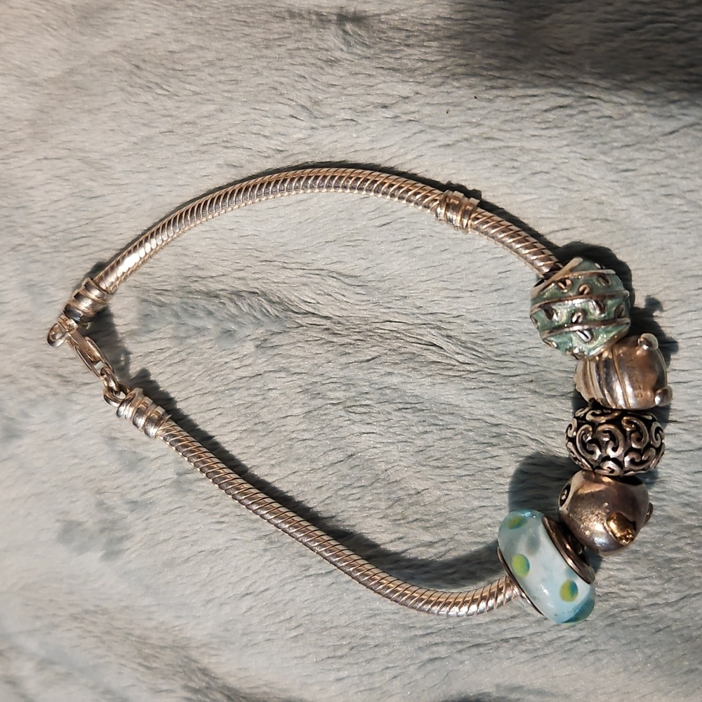 Pandora And Murano Glass Charms And Beads Bracelet